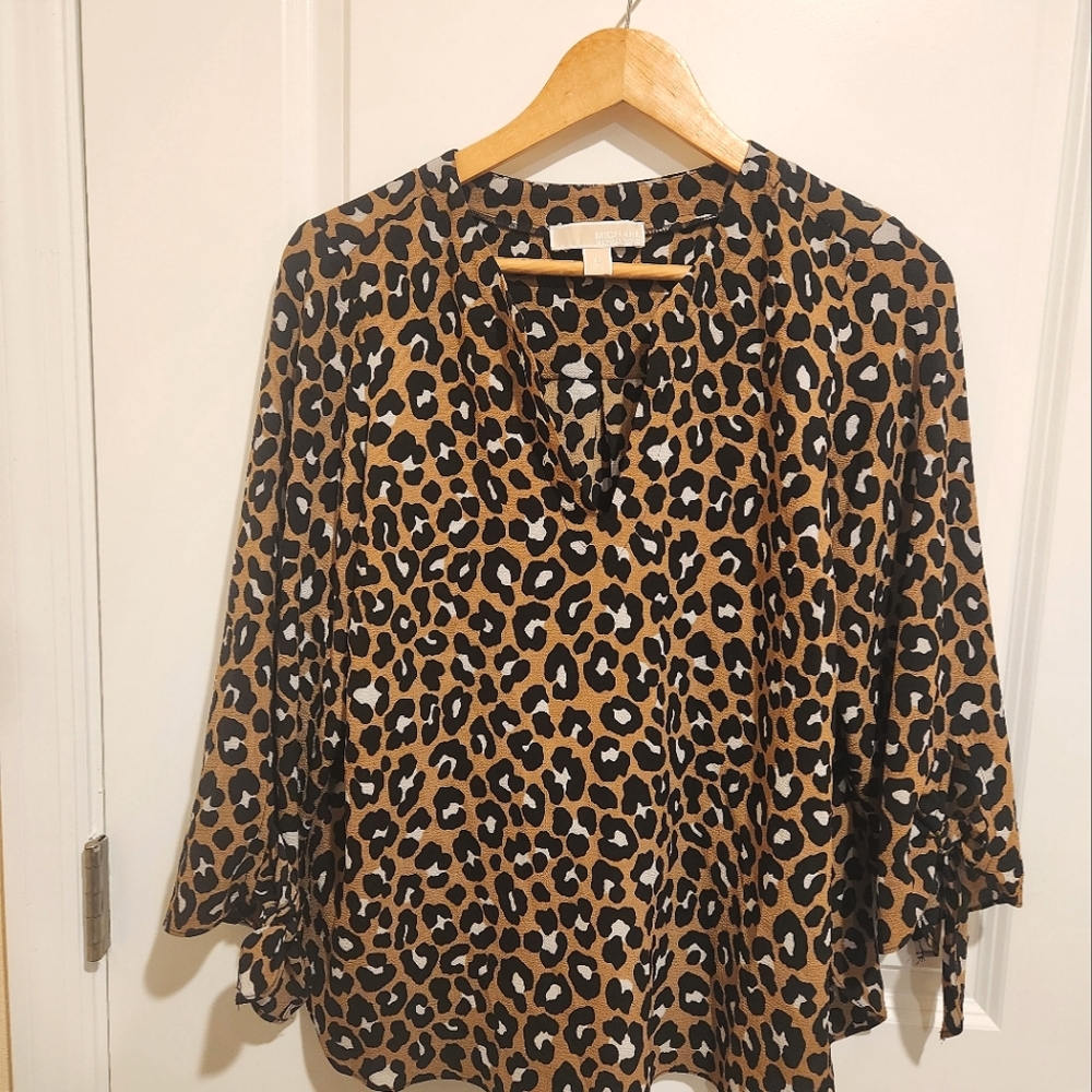 3/4 sleeve Michael Kors Leopard print blouse.